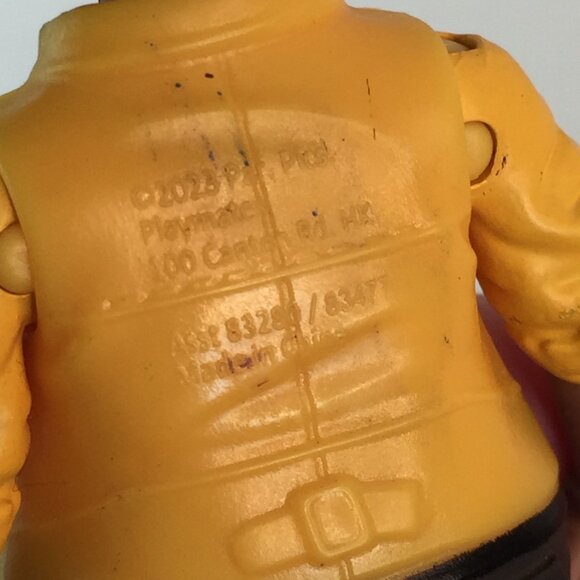 Teenage Mutant Ninja Turtles Mutant Mayhem April O'Neil Figure 4 inch - Picture 6 of 7